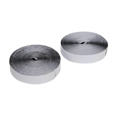 Afbeelding van Fixman Zwarte klittenband rollen, zelfklevend, 2 pak 20 mm x 5 m