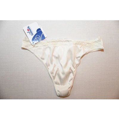 Afbeelding van Selmark Lingerie Audrey string XS XXL creme XL