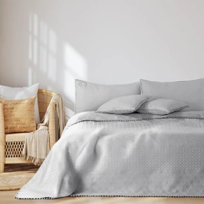 Afbeelding van AmeliaHome Meadore Sprei met pompons 260x280 cm bedsprei dubbelzijdig ultrasoon stiksel polyester zilver