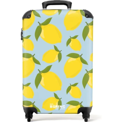 Afbeelding van NoBoringSuitcases.com® Handbagage koffer lichtgewicht Reiskoffer trolley Pastel blauw met citroenen Rolkoffer wieltjes Past binnen 55x40x20 en 55x35x25