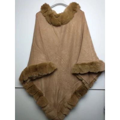 Afbeelding van Dames poncho met imitatiebont bruin