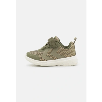 Afbeelding van Hummel Actus Recycled Infant Unisex Sneakers laag voor kinderen, Maat: 19, Deep lichen green Textiel/ synthetisch