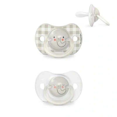 Afbeelding van Suavinex, Set van 2 fopspenen voor baby&#039;s 6/18 maanden, fosforescerende fopspenen, ideaal nacht, met symmetrische speen SX Pro siliconen, omkeerbaar, zacht en zacht, nacht dag, grijs