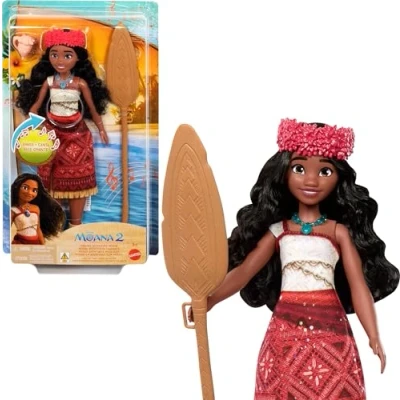 Afbeelding van Mattel Disney Moana 2 zingende pop Vaiana met outfit en kenmerkende accessoires, zingt &quot;We&#039;re Back&quot; in het Engels