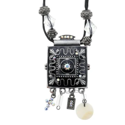 Afbeelding van Behave Zwarte ketting van touw met vierkante fantasie hanger