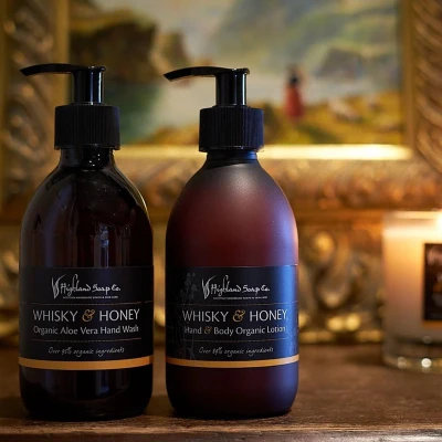 Afbeelding van Whisky &amp; Honey Warm Zoet Cadeauset Handverzorging Handzeep, Lotion Tas