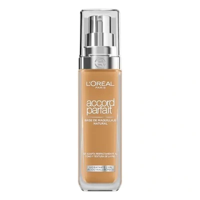 Afbeelding van L’Oréal Paris Accord Parfait Foundation 8D/W Natuurlijk Dekkende met Hyaluronzuur en SPF 16 30 ml