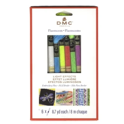 Afbeelding van DMC 317 Wpk3 lichteffecten polyester sticktwist, 8,7 yard, fluorescerend