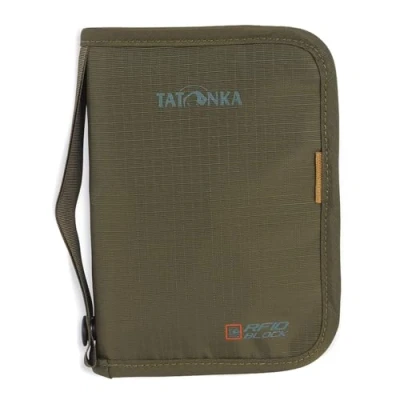 Afbeelding van Tatonka Travel Zip M RFID B paspoorttas met blokkering TÜV getest biedt ruimte voor (EU) paspoort, creditcards, reisdocumenten, enz. Beschermt tegen gegevensdiefstal 17 x 12 3 cm