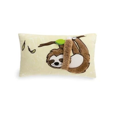 Afbeelding van NICI kussen Luiaard Slobby 43x25cm bruin Heerlijk zacht knuffelkussen voor jongens, meisjes, baby&#039;s. Ideaal thuis, op de kleuterschool of onderweg 61216