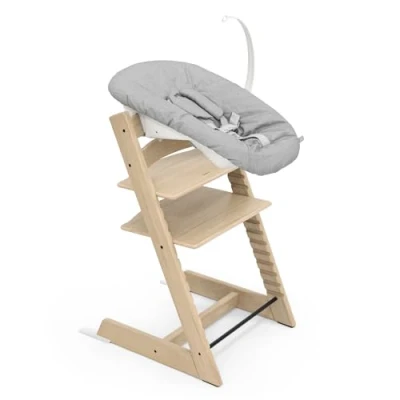 Afbeelding van Stokke Tripp Trapp stoel (eiken naturel) met newborn set comfortabel, veilig en eenvoudig te gebruiken voor pasgeborenen tot 9 kg