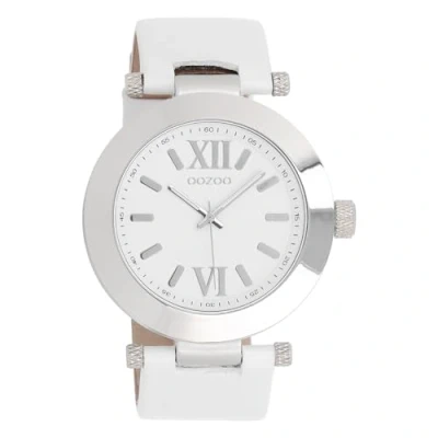 Afbeelding van Zilverkleurige OOZOO horloge met witte leren band C5755