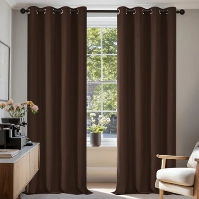 Afbeelding van Deconovo Verduisterende Gordijnen voor de Woonkamer, Thermische met Oogjes, Warmtewerende Stof, 140x245 cm (B x H), Chocolade, 2 Stuks
