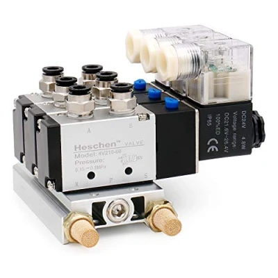 Afbeelding van Heschen Elektrische Pneumatische Triple Magneetventiel 4V210 08 DC 24V PT1/4 5 Manier 2 Positie Spruitstuk Base Demper Quick Fittings Set