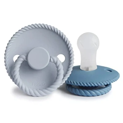 Afbeelding van FRIGG siliconen fopspeen, set van 2 stuks, BPA vrij, gemaakt in Denemarken, symmetrische kersenvormige (zeezicht/poederblauw (0 6 maanden)