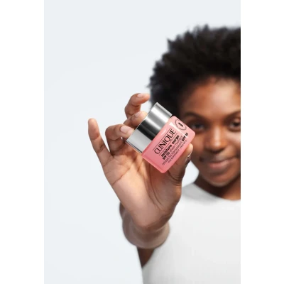 Afbeelding van Clinique Moisture Surge 30 ml Moisturizer SPF 25