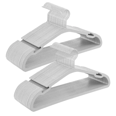 Afbeelding van SONGMICS Kleerhangers, 50 stuks, kleerhangers van kunststof, met brede schouderinkepingen, broekstang, 360 graden draaibare haak, ruimtebesparend, 41,6 x 21,4 cm, voor kast, grijs CRP060G01