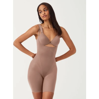 Afbeelding van SPANX dames Corrigerende naadloze body in de kleur Lichtbruin, maat: S