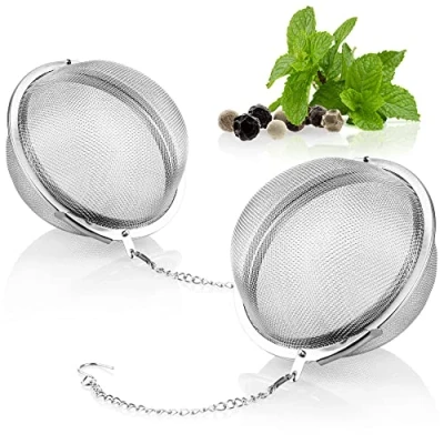 Afbeelding van COM FOUR® 2x theezeef van 304 roestvrij staal thee ei voor losse thee, kruiden en specerijen fijnmazige theefilter met ketting kruidenzeef (2 stuks 6,5 cm Ø)