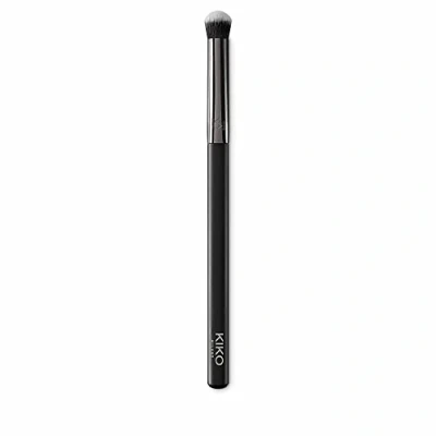 Afbeelding van KIKO Milano Face 02 Intensive Coverage Brush Gezichts En Oogcontourkwast Met Zeer Dichte Haren Voor Concealers Oogschaduw