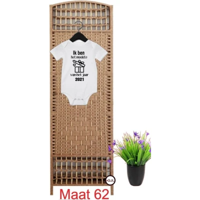 Afbeelding van Romper Ik ben het mooiste kado 2021 Gepersonaliseerd Rompertje Kraamgeschenk Katoen Wit Cadeau Cadeautje Geschenk Verjaardag Geboorte New Born Moederdag Spreuken Spreuk Quote Tekst Handgemaakt Maat 62