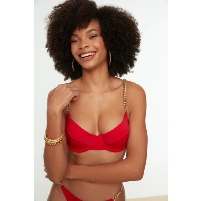 Afbeelding van Trendyol Vrouwen Balkon Rode bikinitop met balconettekettingaccessoire TBESS22BU0047
