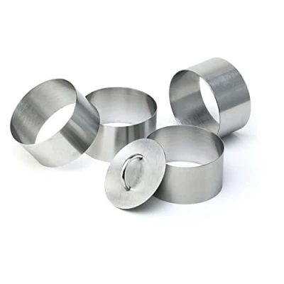 Afbeelding van APS 113 roestvrijstalen mousse ring naadloos, 5 delig Set (4 ringen + 1 pusher), Ø 8 cm.
