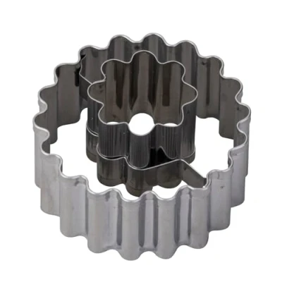 Afbeelding van Zenker Linzer met bloem, 2 in 1 roestvrijstalen uitsteker voor kerstkoekjes, amandelring en Ø 54 x 36 mm, roestvrij vaatwasmachinebestendig, zilver