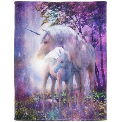 Afbeelding van deken 150 x 200 cm knuffeldeken zacht flanel zachte fleece fantasy bos eenhoorn paars