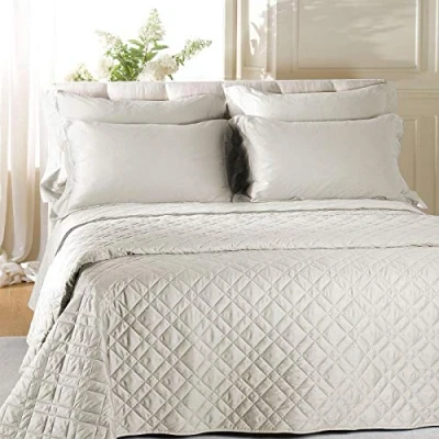 Afbeelding van Caleffi Gewatteerde sprei van satijn, effen, voor tweepersoonsbed, wit