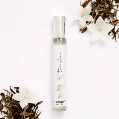 Afbeelding van adopt The Blanc, 30 ml eau de parfum, damesgeur met witte thee, jasmijn en muskus, frisse bloemige geur, Made in France, geur voor dames, langdurig, adopt: