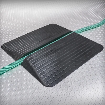 Afbeelding van Datona Rubberen Drempelhulp 90MM Hoog 2 Stuks (90 x 42 9 cm per stuk)
