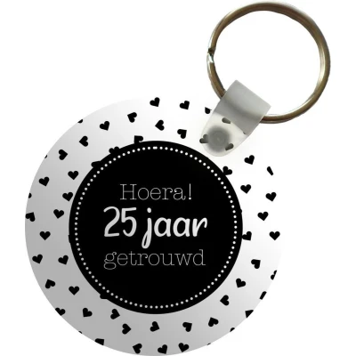 Afbeelding van Sleutelhanger Trouwen Hoera! 25 jaar getrouwd Spreuken Quotes Plastic Rond Uitdeelcadeautjes