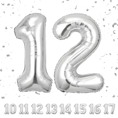 Afbeelding van Verjaardagsballonnen 12 jaar zilver 105 cm verjaardagsdecoratie van een man en vrouw opblaasbare cijferballon in beige folie