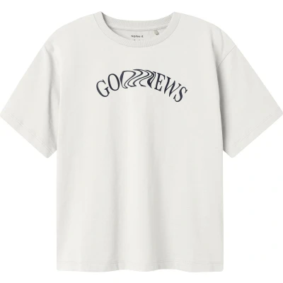 Afbeelding van NAME IT NKMNEVIN SS NREG TOP Jongens T shirts ecru maat 134/140