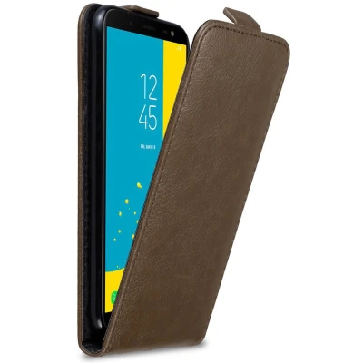 Afbeelding van Cadorabo Hoesje geschikt voor Samsung Galaxy J6 2018 in KOFFIE BRUIN Beschermhoes Flip Case Cover magnetische sluiting