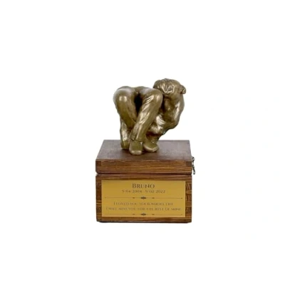 Afbeelding van Art Dog handgemaakte aangepaste hondenherdenkingsurn koudgegoten bronzen hondenkop op berkenbasis langdurige hondencrematiedoos 16x28x16cm Engelse Bulldog I