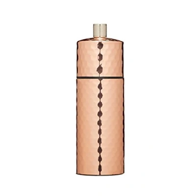 Afbeelding van KitchenCraft MasterClass Gehamerde Koperen Pepermolen, Compact, Met Gegraveerde P, 4,7 x 15 Centimeter, Koperkleurig, MCSNPHAMCOPPEP