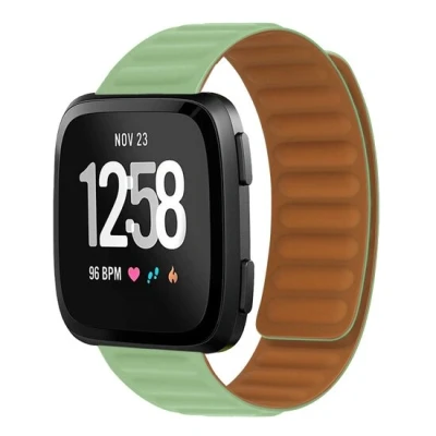 Afbeelding van Fitbit Versa 3/4 &amp; Sense 1/2 Siliconen Loop bandje Lichtgroen