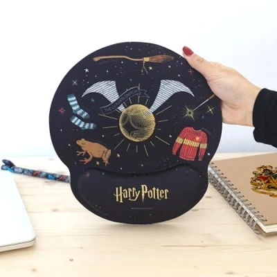 Afbeelding van Wondee Harry Potter Ergonomische muismat met gouden snitch design, Nimbus 2000 en meer, geschenken, polssteun, (officieel zegel)