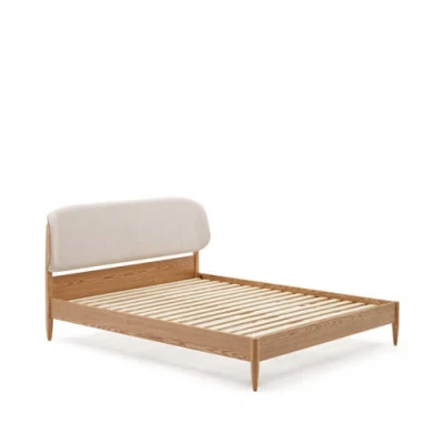Afbeelding van Kave Home Octavia bed in essen multiplex met wit gestoffeerd