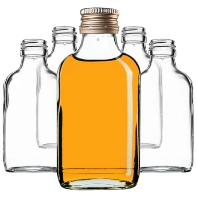 Afbeelding van KADAX Flachmann 100 ml, 50 stuks, kleine glazen flessen met schroefdop, flesjes om te vullen, mini likeurflessen, jeneverflessen (goud)