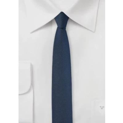 Afbeelding van Das extra smal 4 cm donkerblauw