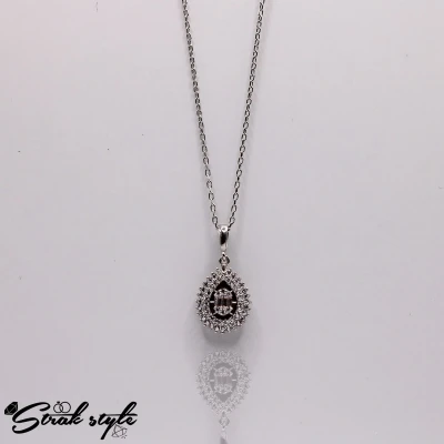Afbeelding van STRAKSTYLE 925 Sterling Zilveren Ketting met een Druppelontwerp.