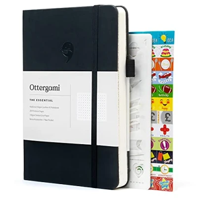 Afbeelding van Ottergami Notitieboek A5 Notebook Journal met Puntjes Hoogwaardig Dik Papier 100g/m² 160 pagina’s Bullet Zwart Dagboek Vegan Lederen Kaft Black Hardcover Bonus: set van 140 Stickers