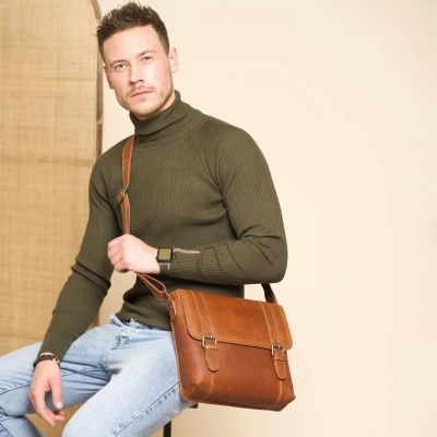 Afbeelding van The Chesterfield Brand Leren Schoudertas Cognac Matera