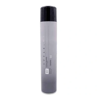Afbeelding van Style.Me Sexy langhoudende haarspray van Termix. Sterk en langdurig. Perfect om volume te geven aan kapsels die de hele dag intact moeten blijven. Maat: 500 ml.