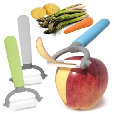 Afbeelding van COM FOUR® 3x dunschiller met keramisch mes voor groenten en fruit bijzonder scherpe universele roestvrij pendelmes (3 stuks groen. blauw. grijs)