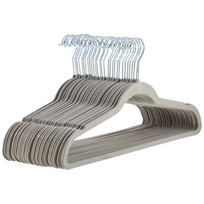 Afbeelding van Amazon Basics Smalle en antislip kleerhangers voor overhemden/kostuum/kostuum, verpakking van 30 stuks, grijs