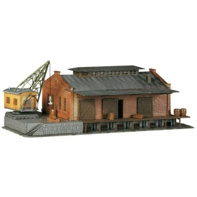 Afbeelding van Faller Goederenloods met kraan modelbouwsets, hobbybouwspeelgoed voor kinderen, modelverf en accessoires